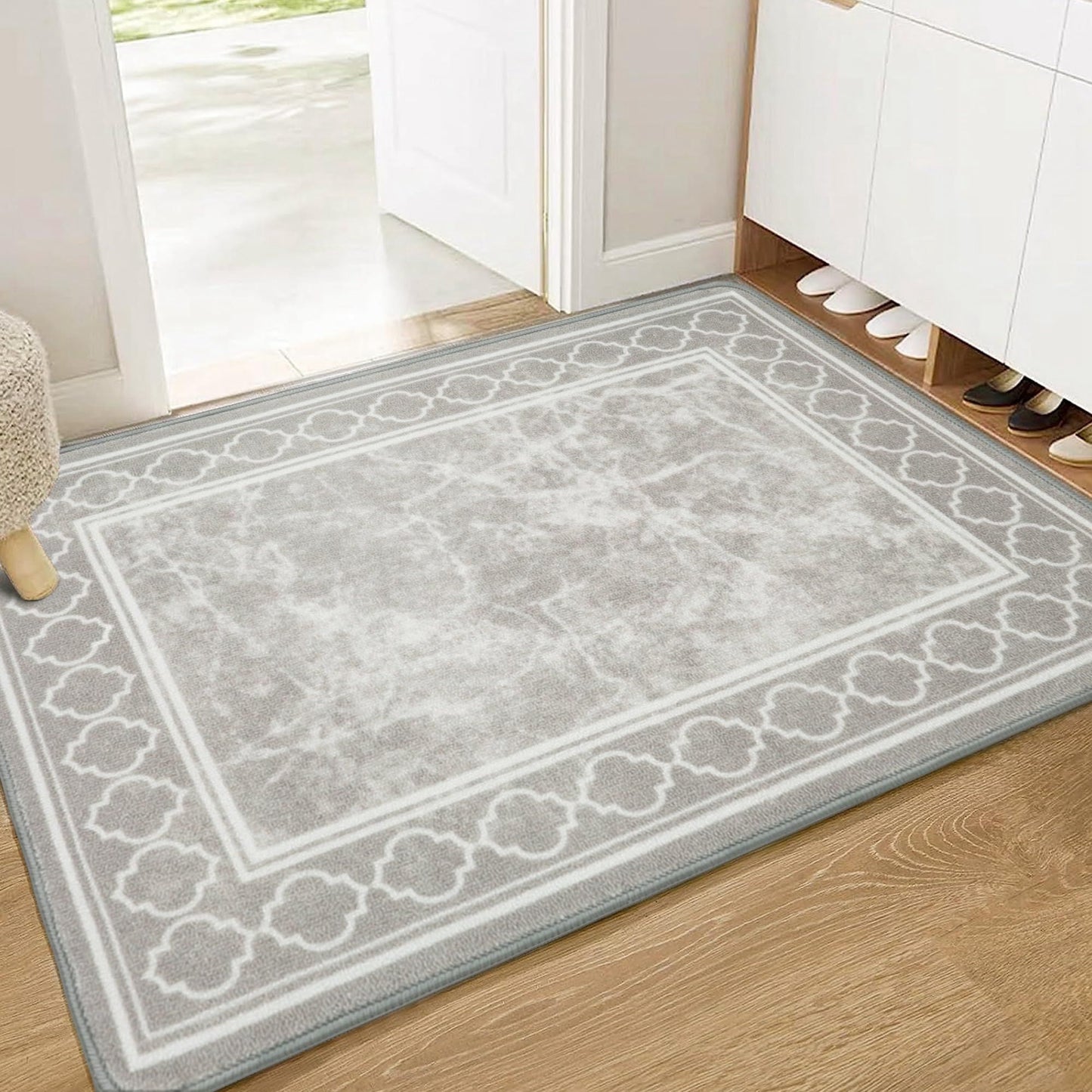 KUETH 2'x3' Area Rugs for Living Room, Non-Slip Washable Vintage Indoor Rugs Suitable for Bedroom, Geometric Print Carpet Chenille Mat Kitchen Bathroom Dining Room (Gray/White)